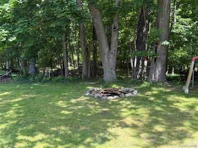 8427 Carols Dr - Photo 6 of 19