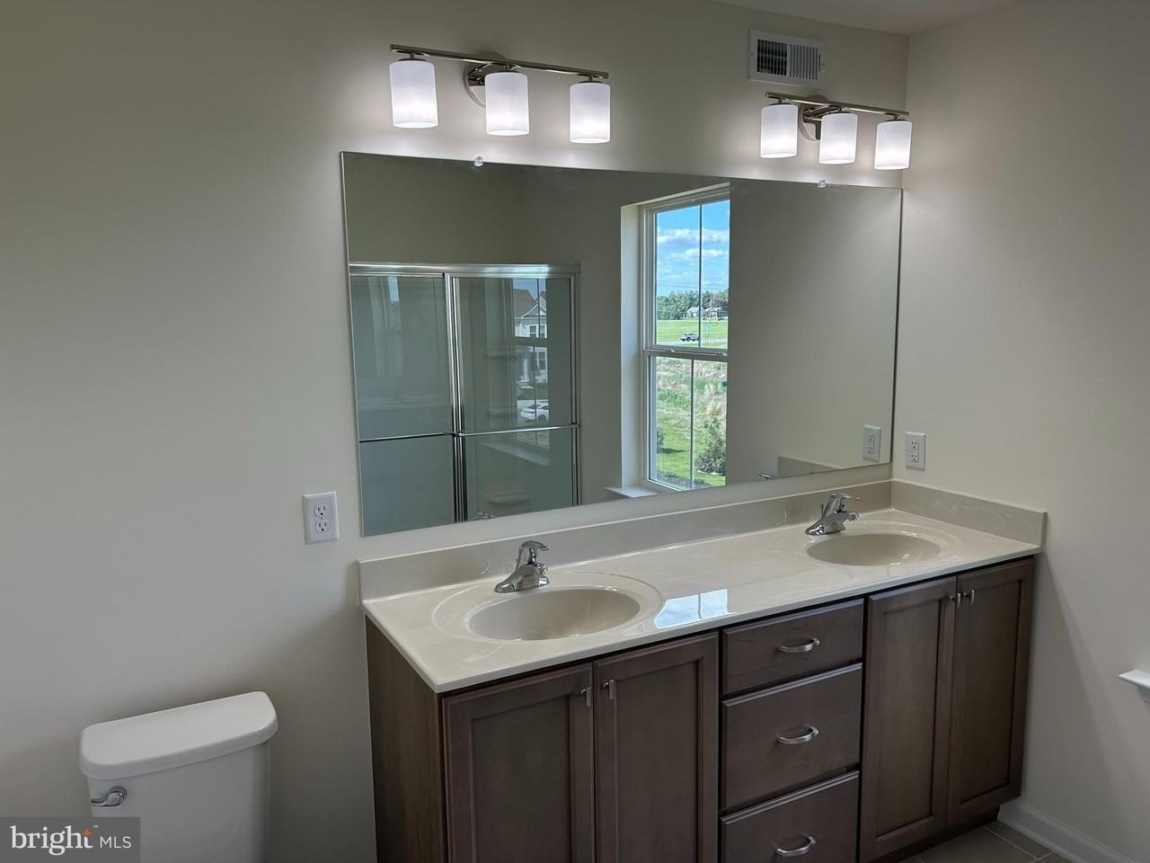 752 Rosler Way - Photo 5 of 14