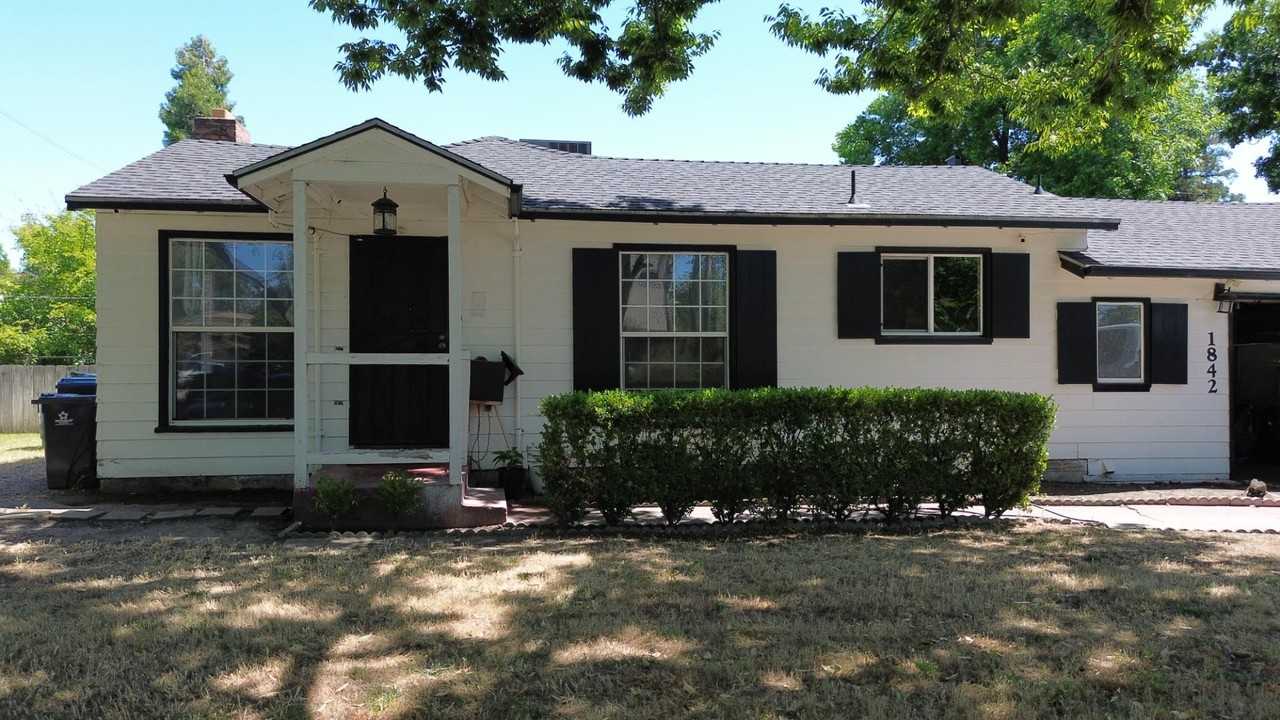 1842 Princeton Ave - Photo 3 of 20