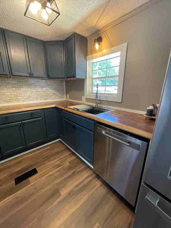 29 Illini West St #1 - Photo 2 of 10