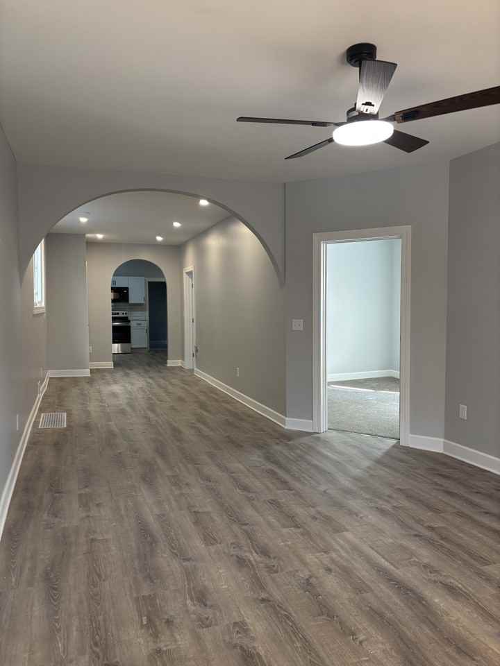 239 West Ave #1 - Photo 5 of 22