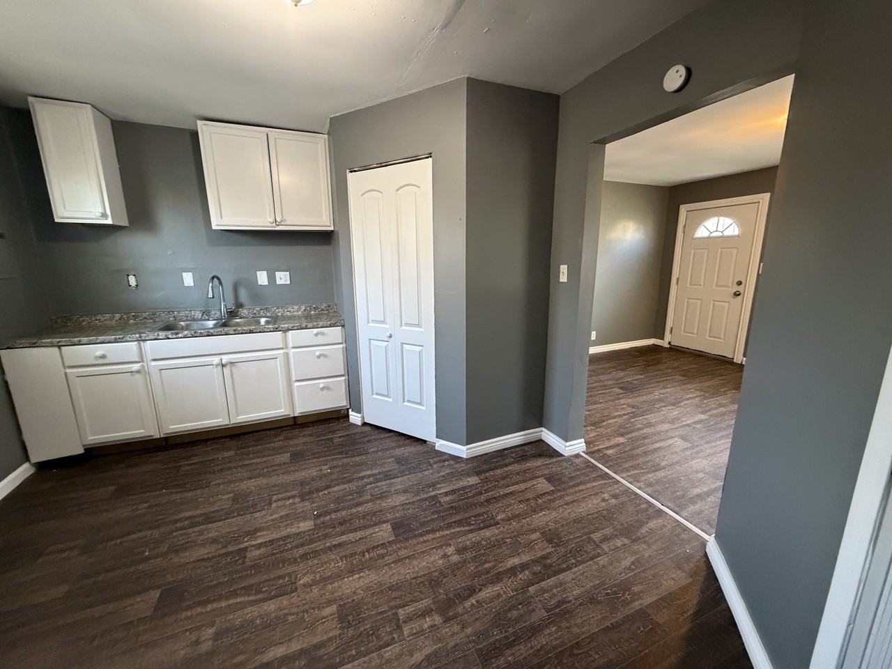 26089 Lehigh St - Photo 2 of 20