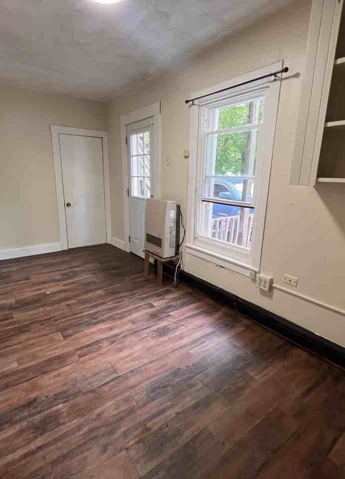 10 Railroad St #5