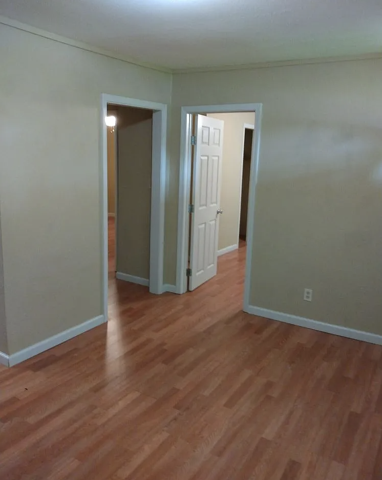 115 E Florida St - Photo 5 of 25