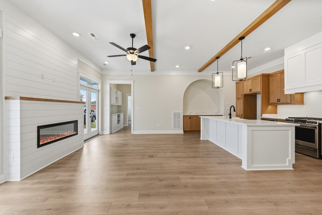 917 Calhoun Way - Photo 4 of 24