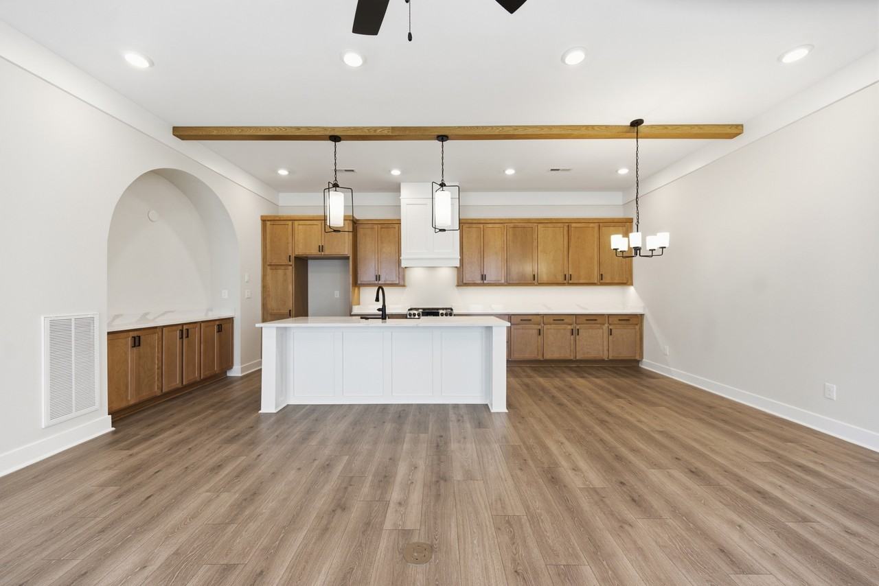 917 Calhoun Way - Photo 6 of 24