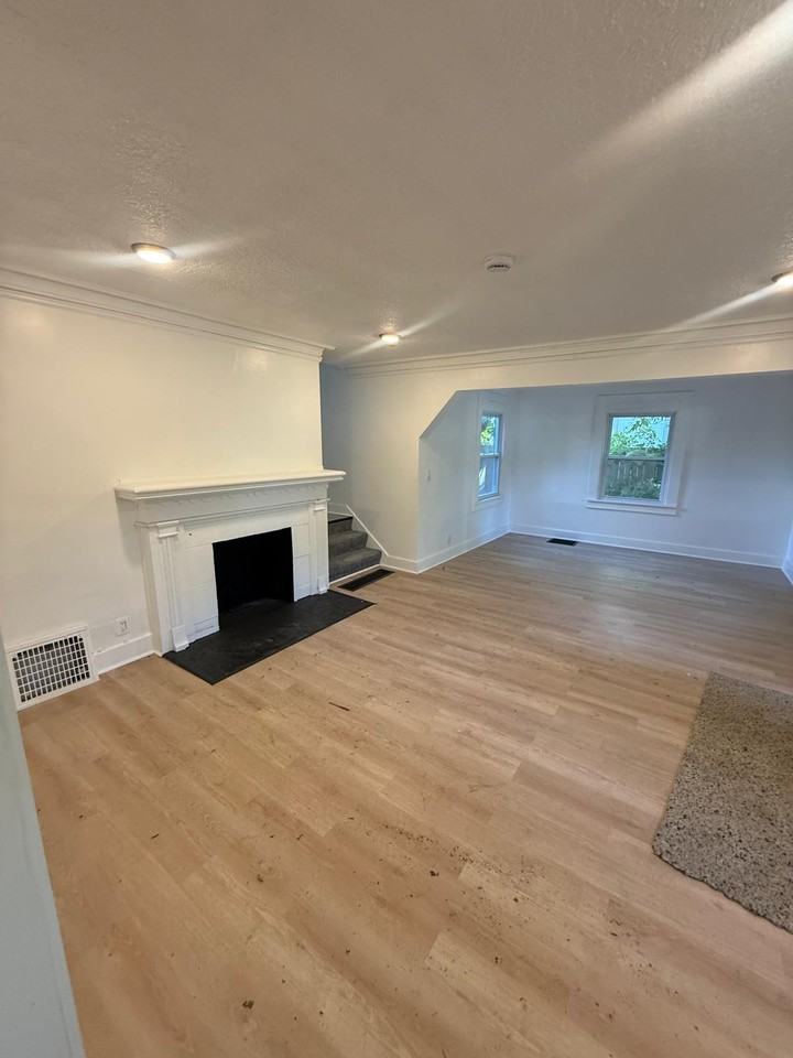 1707 Sw Walnut St - Photo 3 of 13