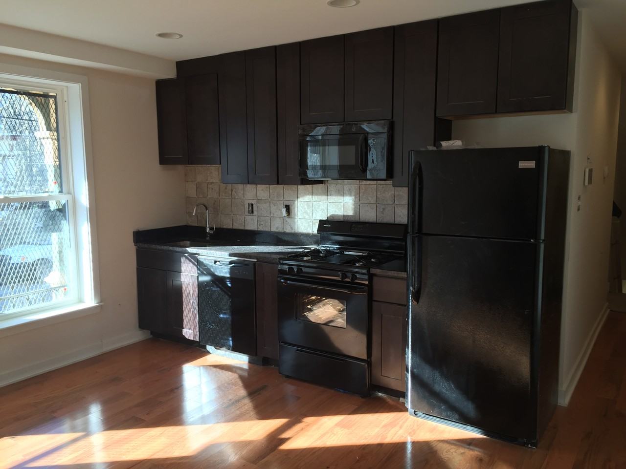 217 S 42nd St #1 - Photo 3 of 14