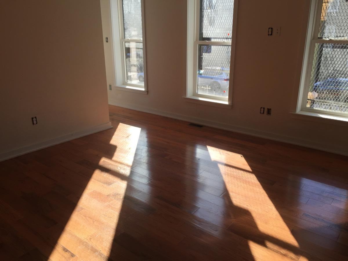 217 S 42nd St #1 - Photo 7 of 14