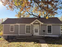 featured image of 182 Novak St