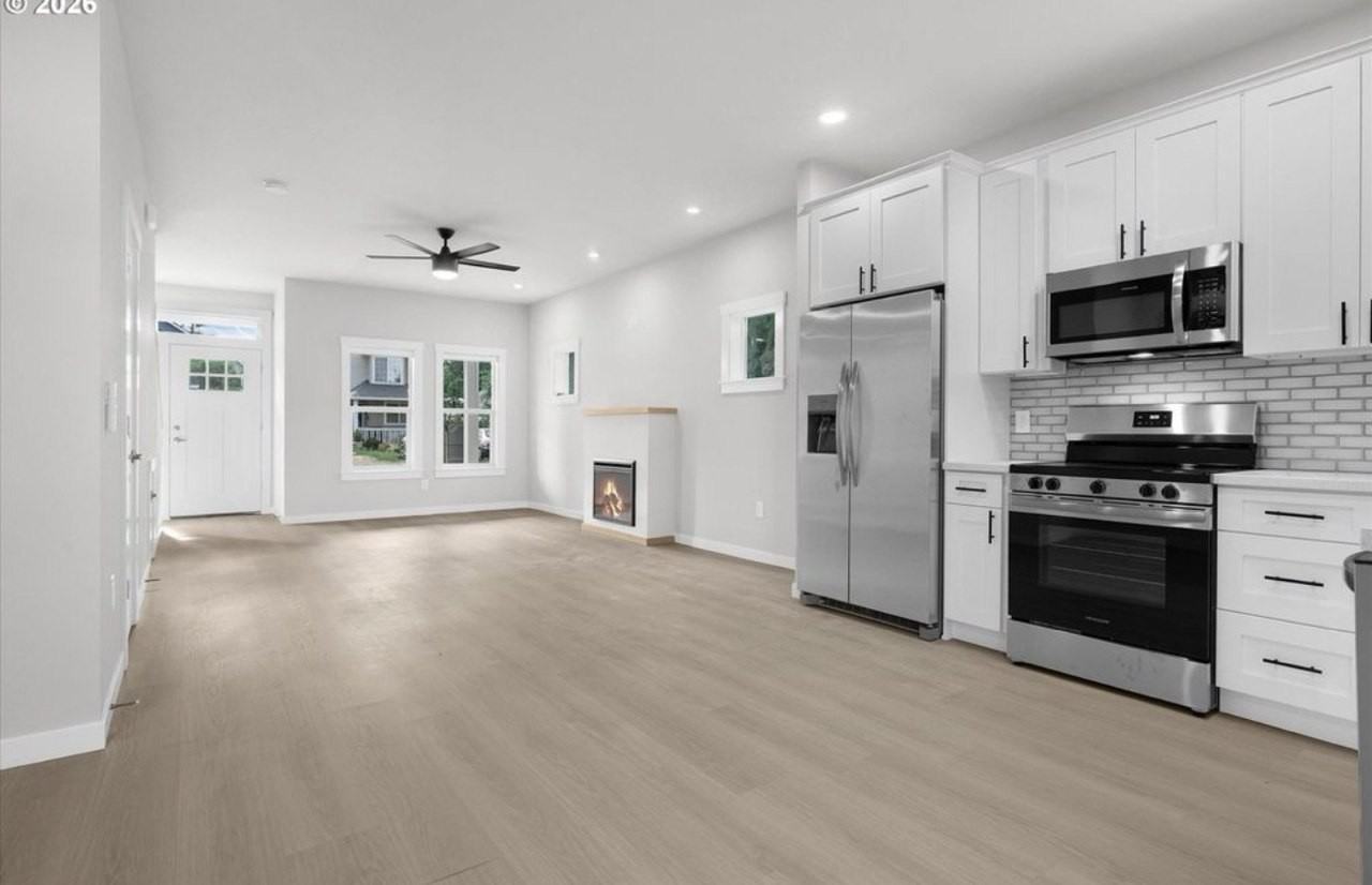 8776 N Newman Ave - Photo 7 of 11