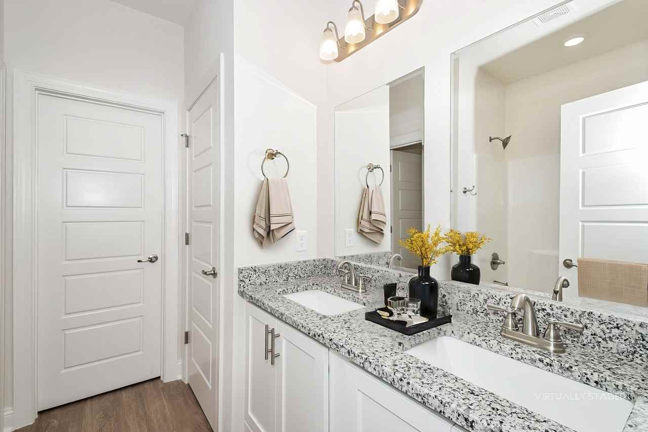 1042 Walker Point Way - Photo 6 of 39