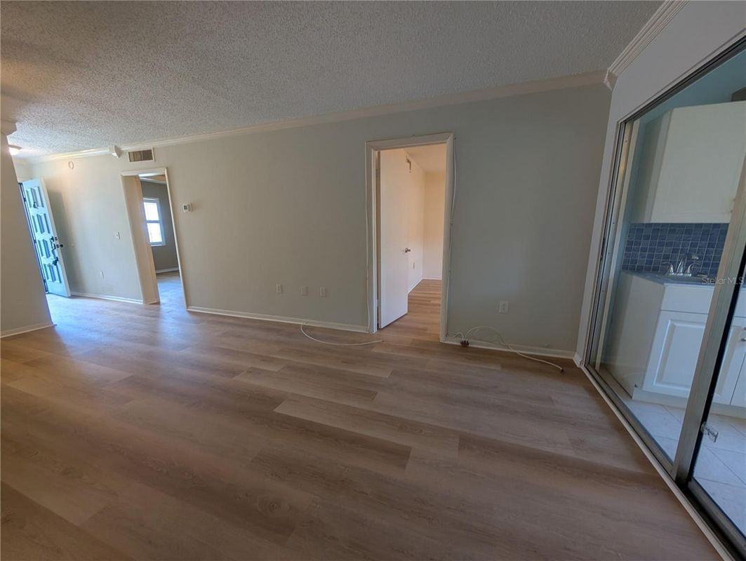 11620 Park Blvd ##209 - Photo 5 of 11
