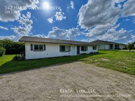 142 Harry Ave S - Photo 1 of 1