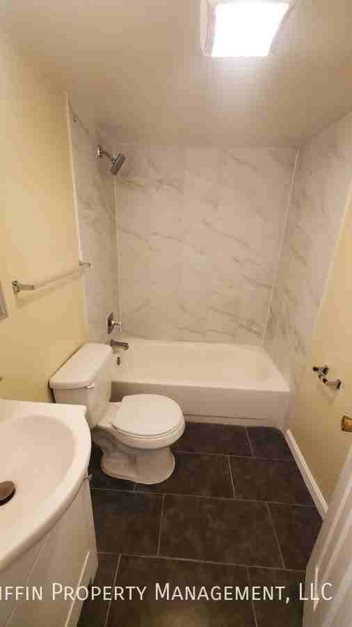 3709 Alabama Ave Se #301 - Photo 5 of 7