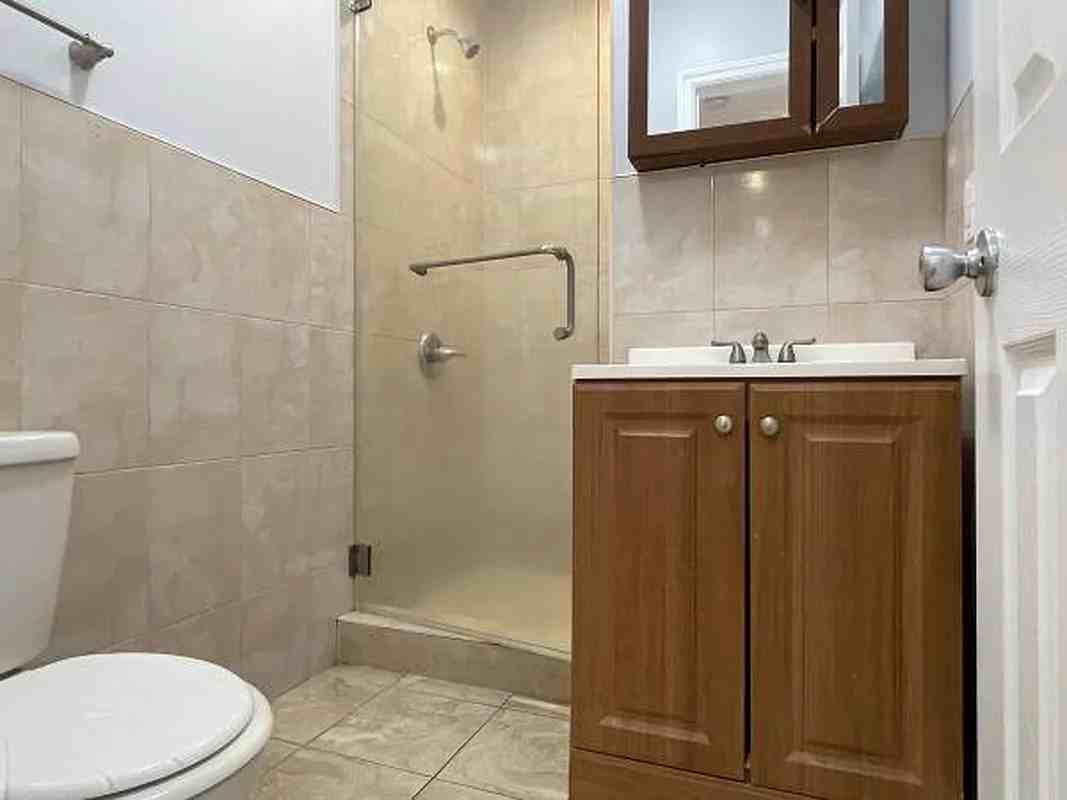 774 East 45th Street #2 - Photo 4 of 6