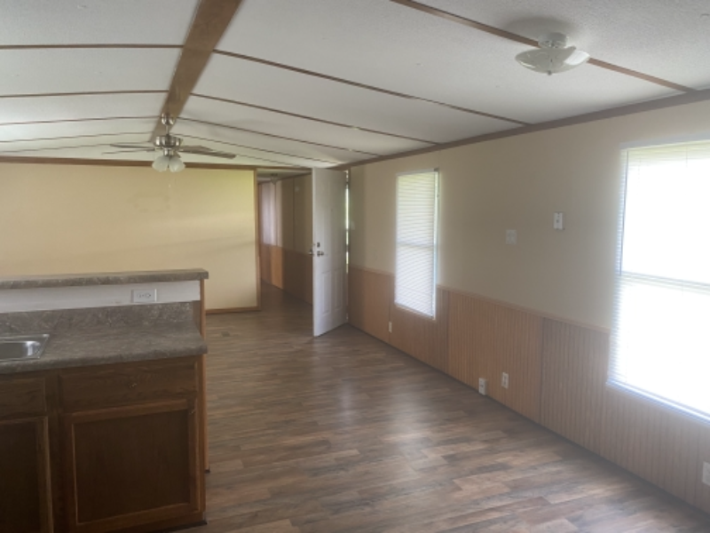 223 John Way - Photo 3 of 21