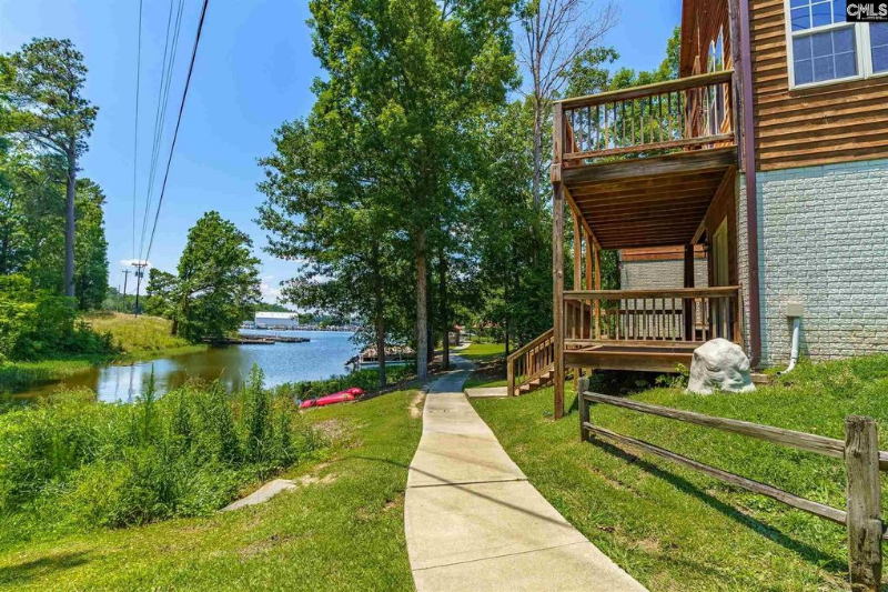 125 Marina Cove Dr #2 - Photo 6 of 15