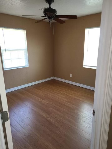 121 C Street - Photo 2 of 10