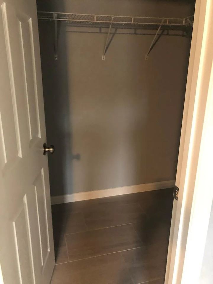 342 Locust Pass - Photo 5 of 11