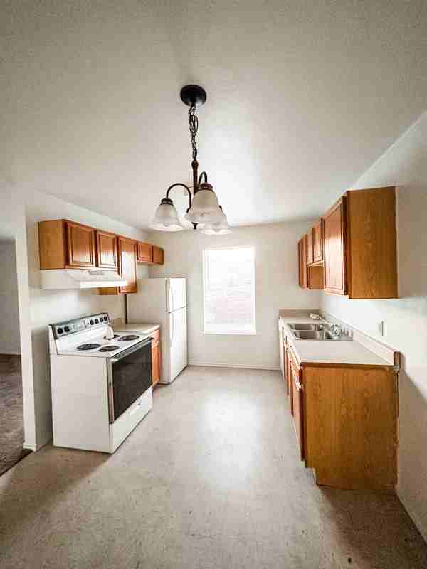 1604 Windward Dr #A - Photo 3 of 16