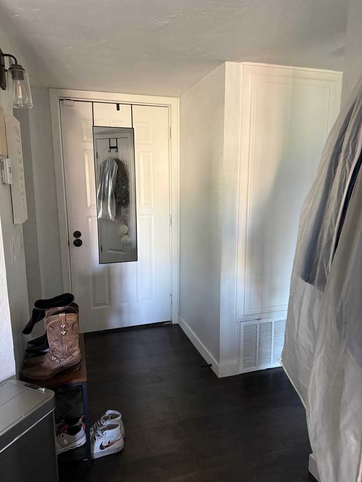 1020 E Washington Ave - Photo 6 of 13