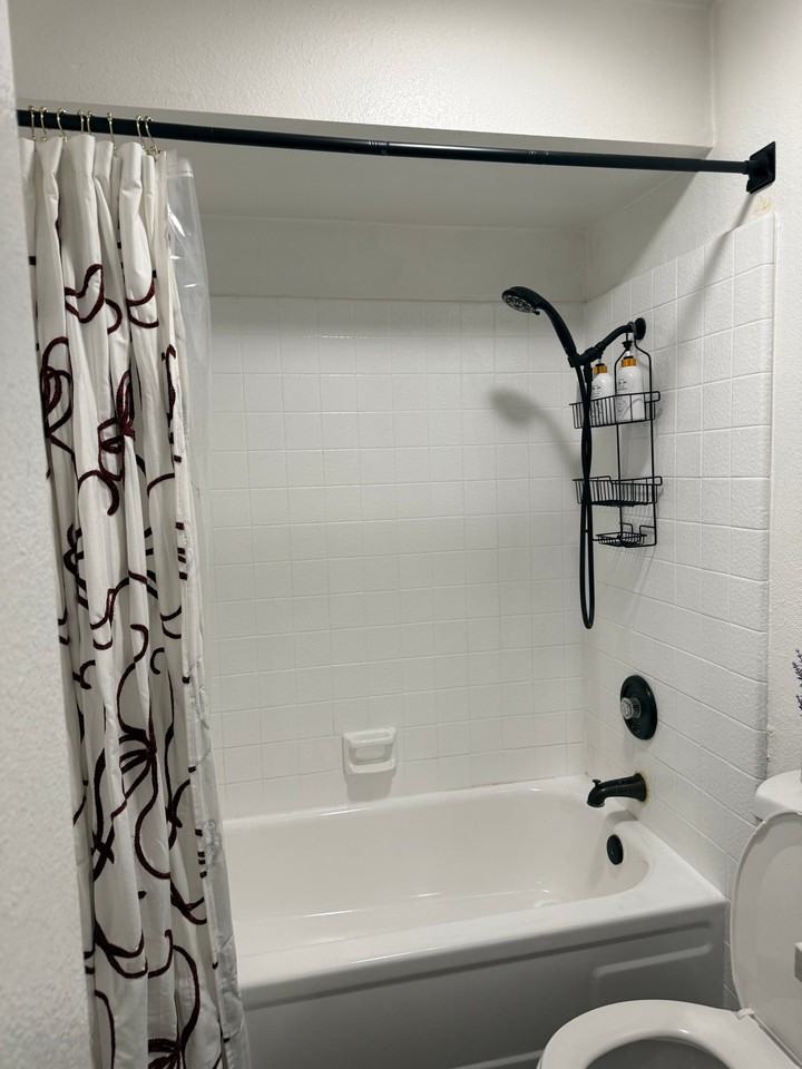 1020 E Washington Ave - Photo 7 of 13