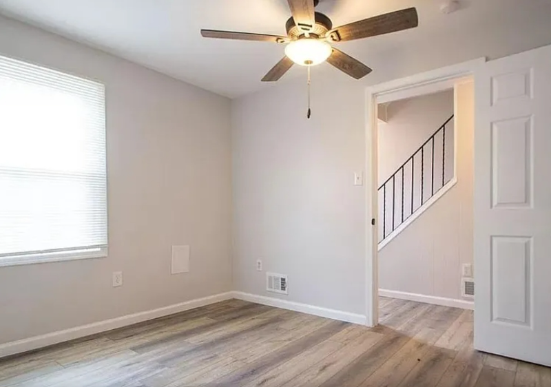 16703 Chowning Ct - Photo 5 of 28