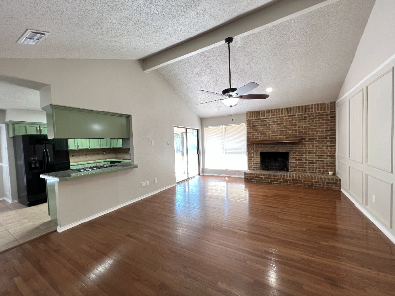 6417 Canyon Cir - Photo 3 of 15