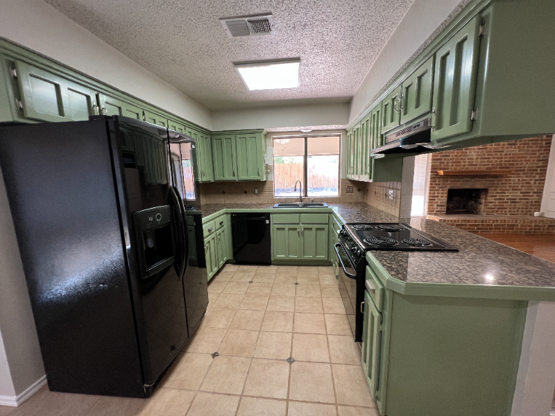 6417 Canyon Cir - Photo 5 of 15