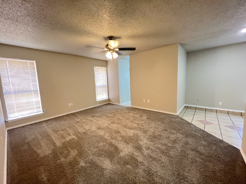 6417 Canyon Cir - Photo 7 of 15