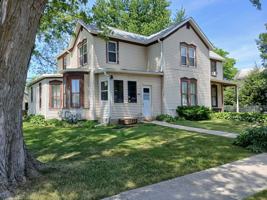 featured image of 204 1/2 S 2nd Ave