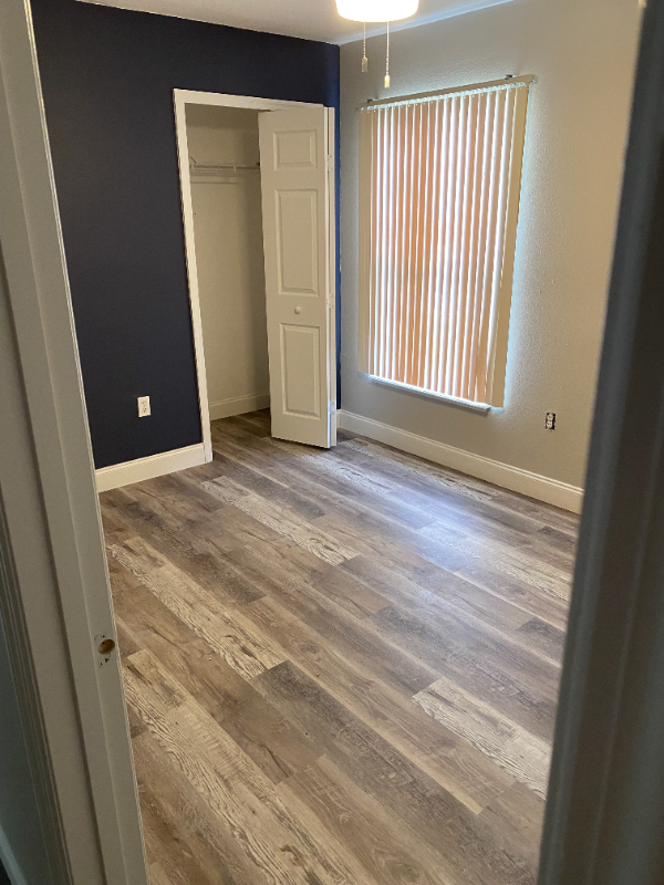 1121 Blackjack Ridge St - Photo 2 of 8