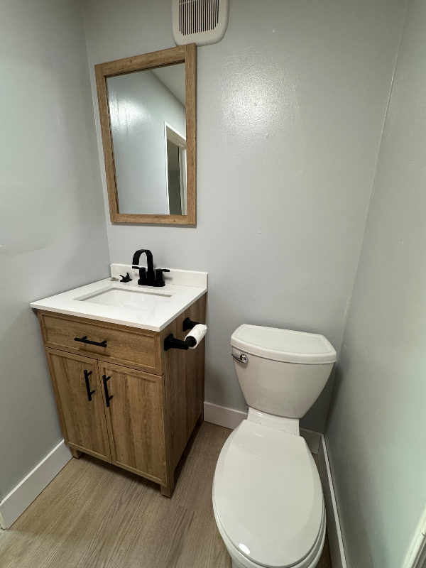 2355 Glenbury St - Photo 4 of 9