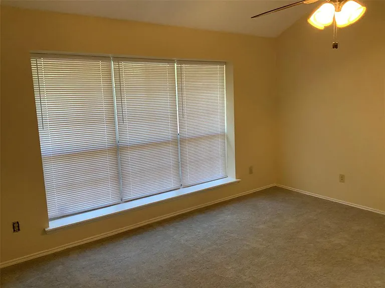 624 Beatty Dr - Photo 3 of 45