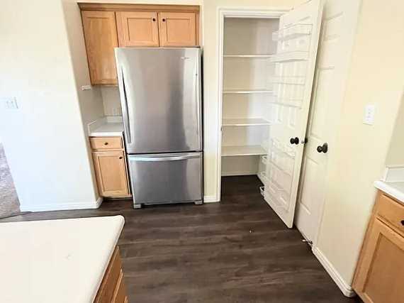 142 Se - Photo 3 of 20