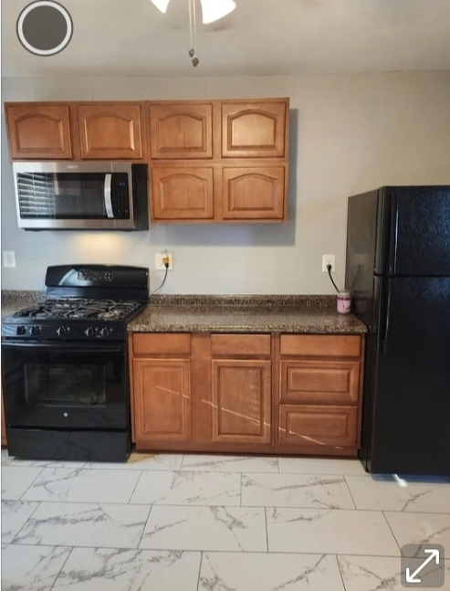 1253 Circle Dr - Photo 4 of 11