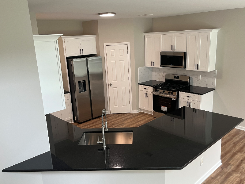 2501 Southhaven Ln - Photo 6 of 20