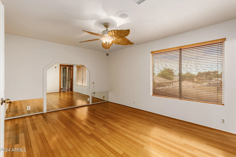 12340 N 72nd Dr - Photo 7 of 16