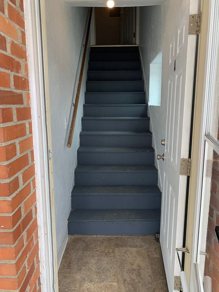 112 S Virginia St #A - Photo 2 of 12