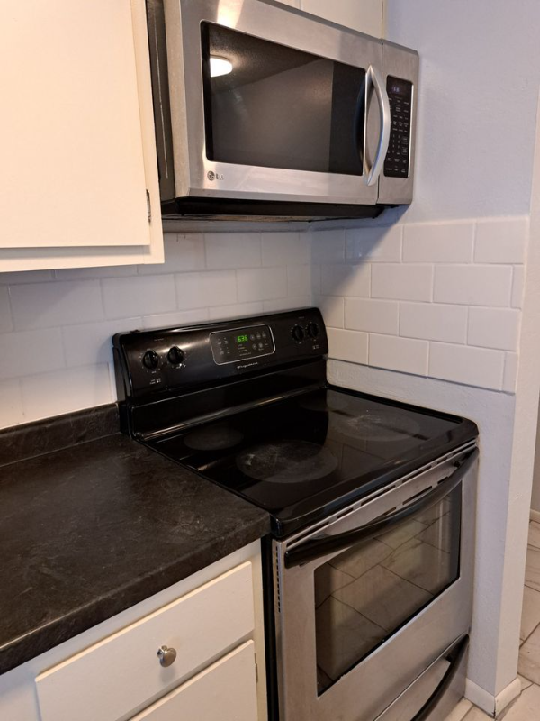 300 Hopp Ave - Photo 5 of 16