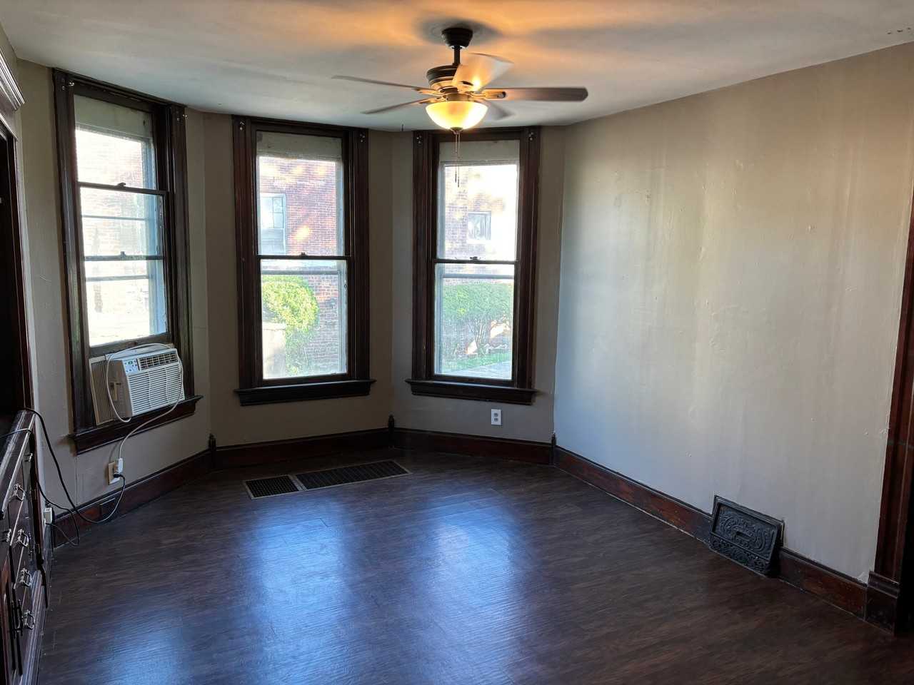 600 N Main St #B - Photo 5 of 11