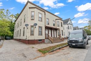 featured image of 27 Frederic St #B
