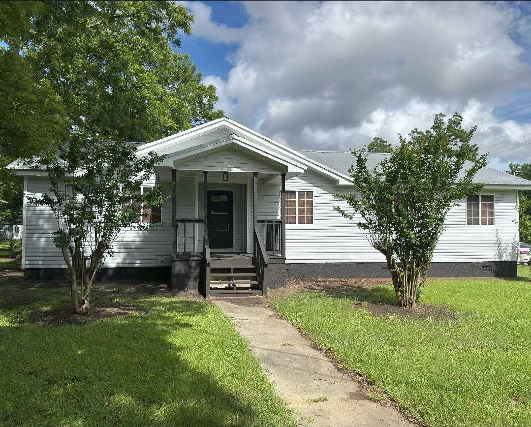 3109 Cabin St