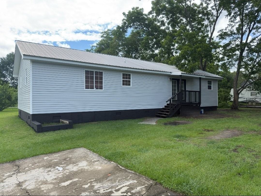 3109 Cabin St - Photo 3 of 17
