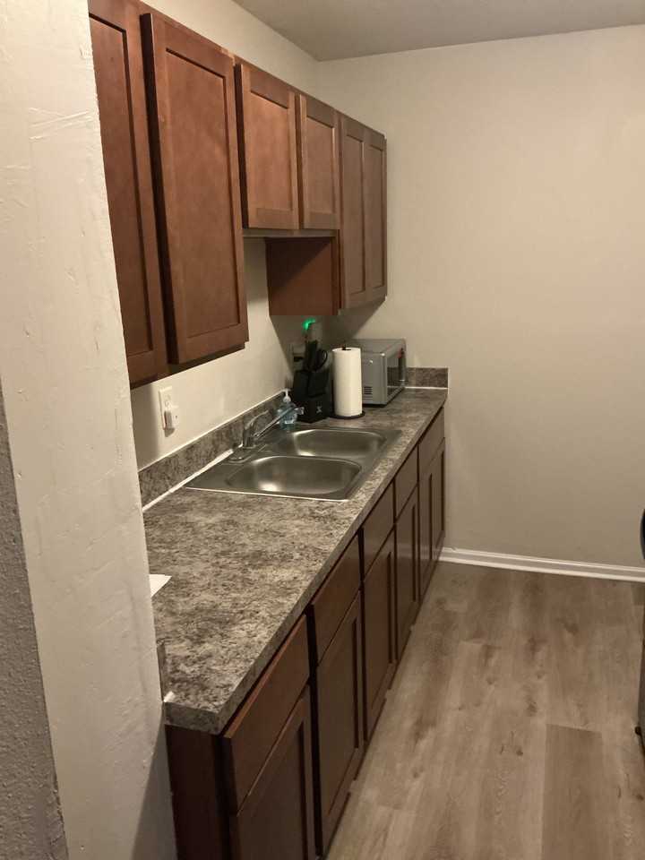 13828 Woodland Dr - Photo 6 of 7