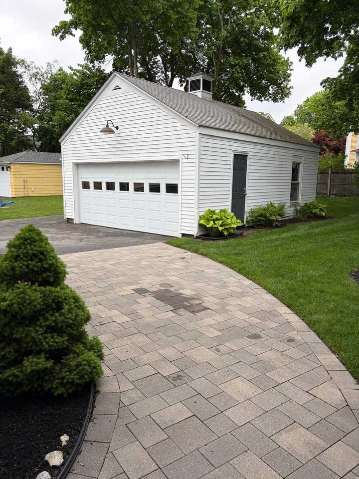 10 Spencer St - Photo 2 of 17