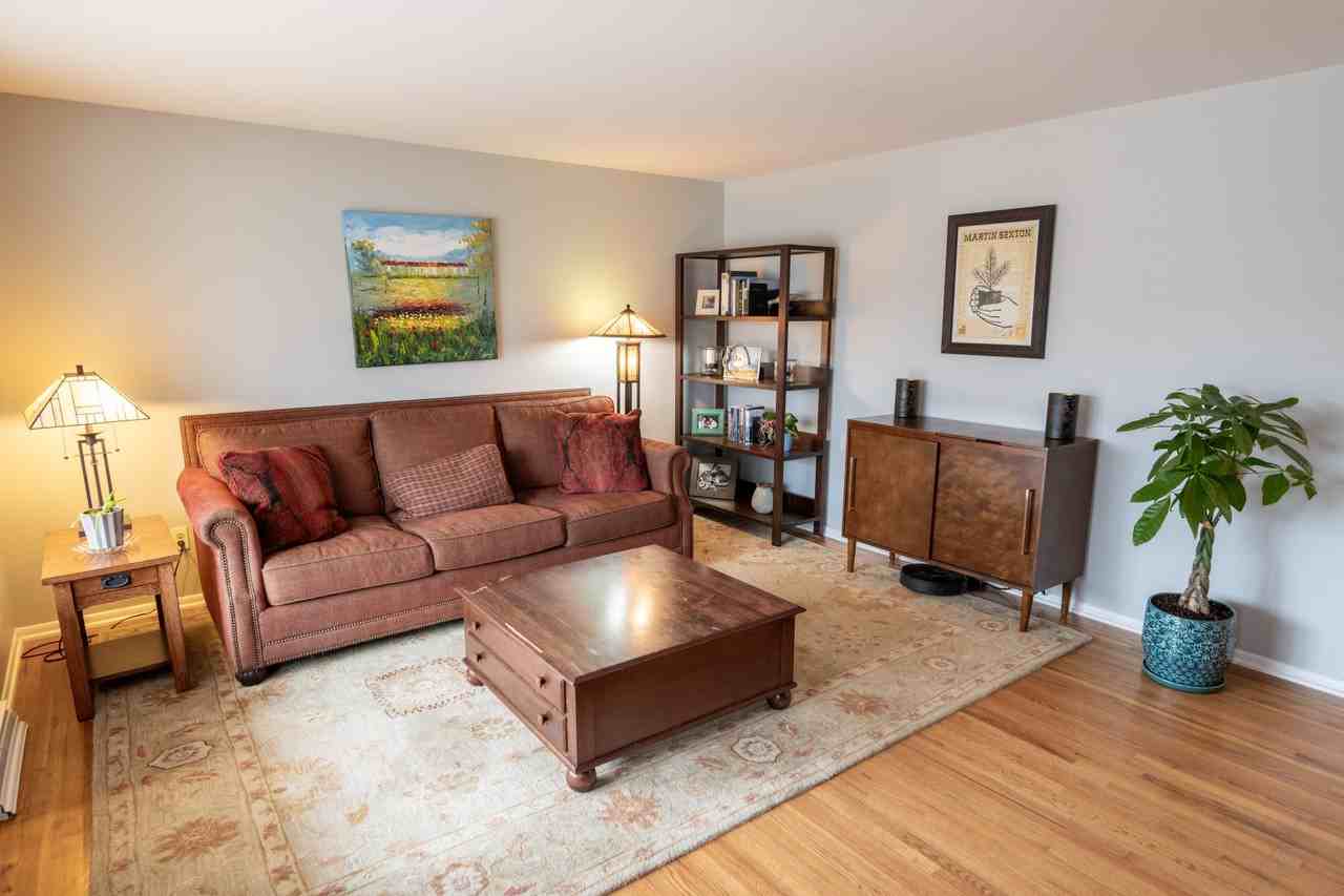275 Seminole Dr - Photo 3 of 16