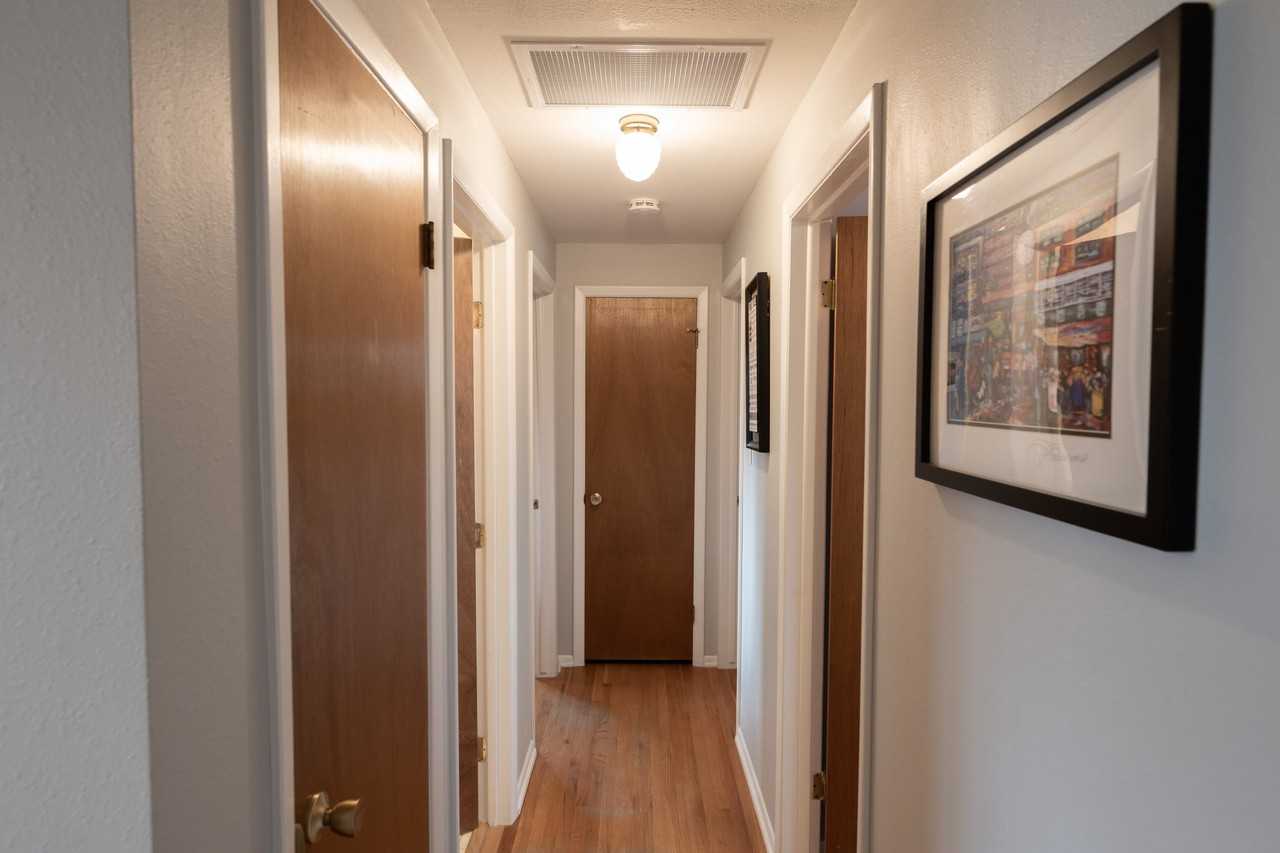 275 Seminole Dr - Photo 6 of 16