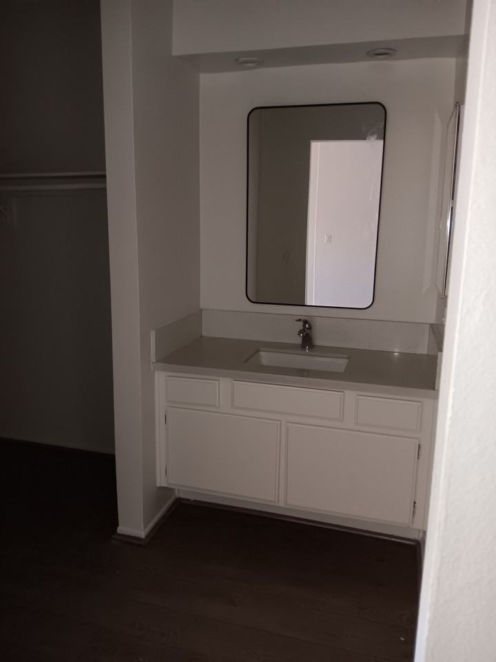 10965 Fruitland Dr #102 - Photo 6 of 14